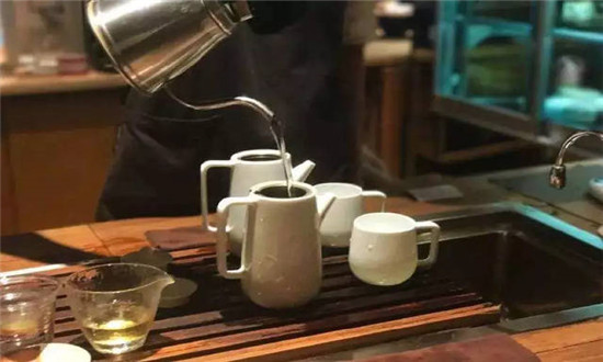 抖音茶叶直播带货销售方案-抖云推系统可以帮您更好在抖音上卖茶叶